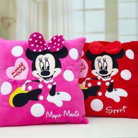 Jucarii din plus - Perna Minnie 3D-Personalizata cu nume