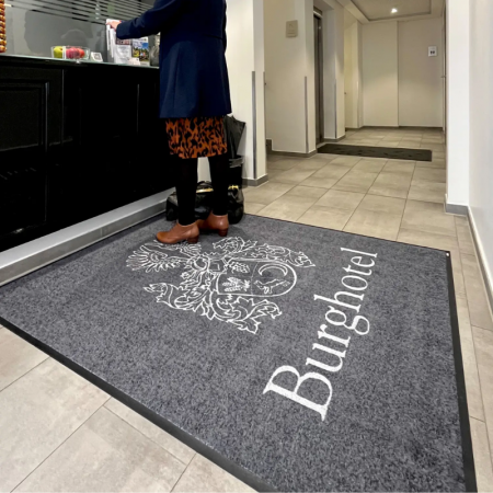 Covoraș personalizat cu logo LogoMat Business – trafic intens, branding premium | BeeGreen [5]