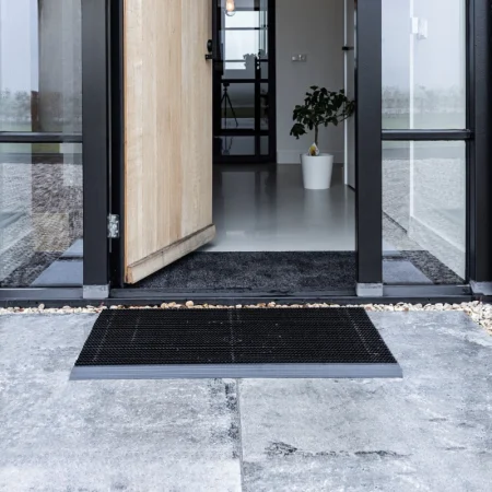 Alege un covor - Covoraș de intrare Top Line – ramă aluminiu, exterior, antiderapant | BeeGreen