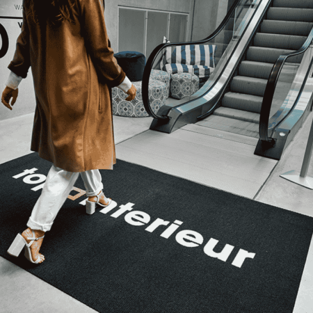 covoras-personalizat-cu-logo-premium-intrare-profesionala [2]