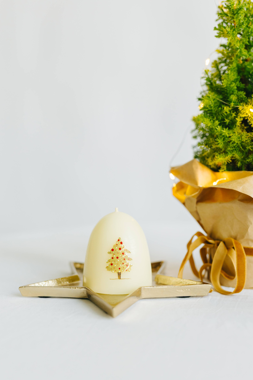 Lumânare din ceară naturală de albine lucrată manual - Brad [2]