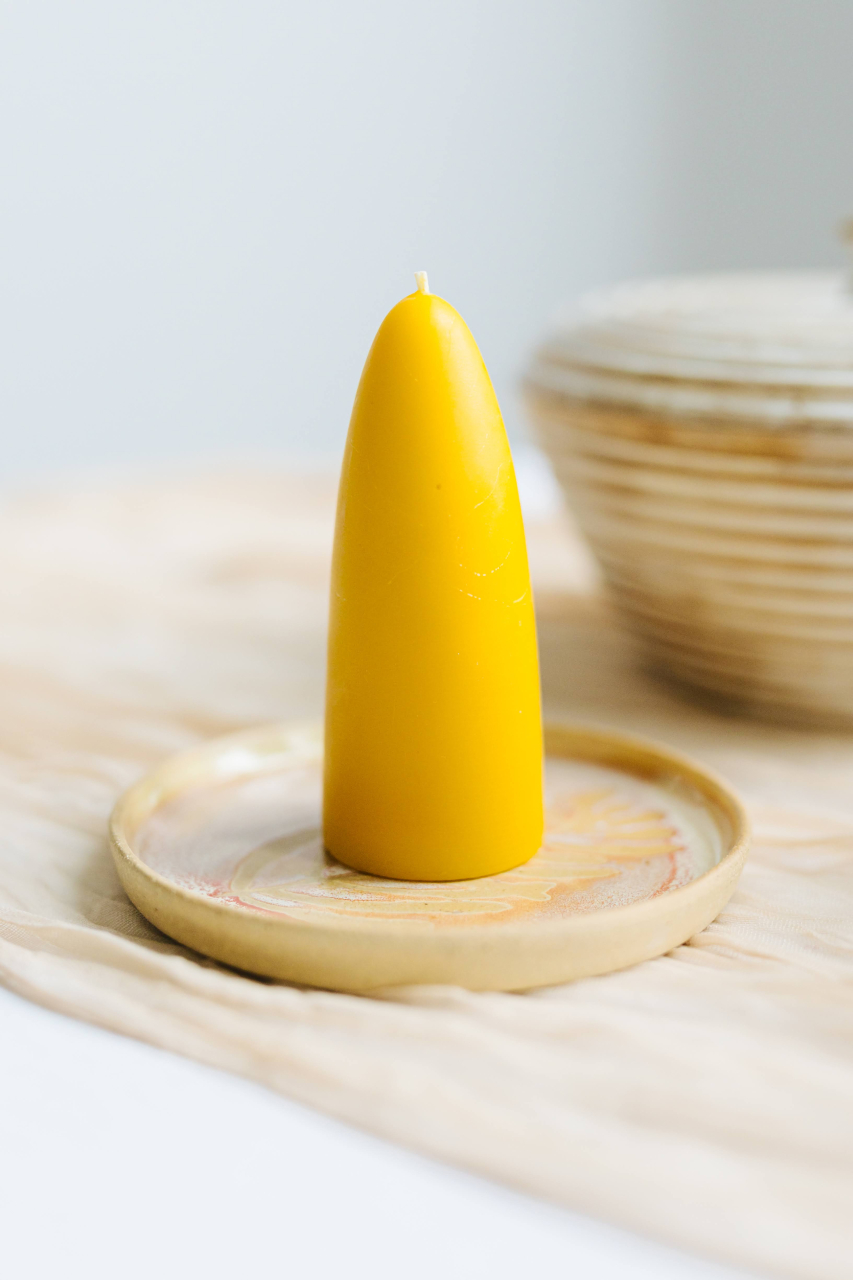 Lumânare din ceară naturală de albine lucrată manual - Stubby, galben natural [1]