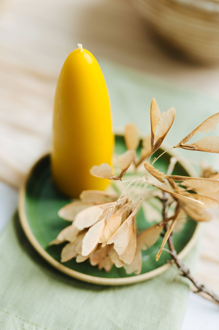Lumânare din ceară naturală de albine lucrată manual - Stubby, galben natural [3]