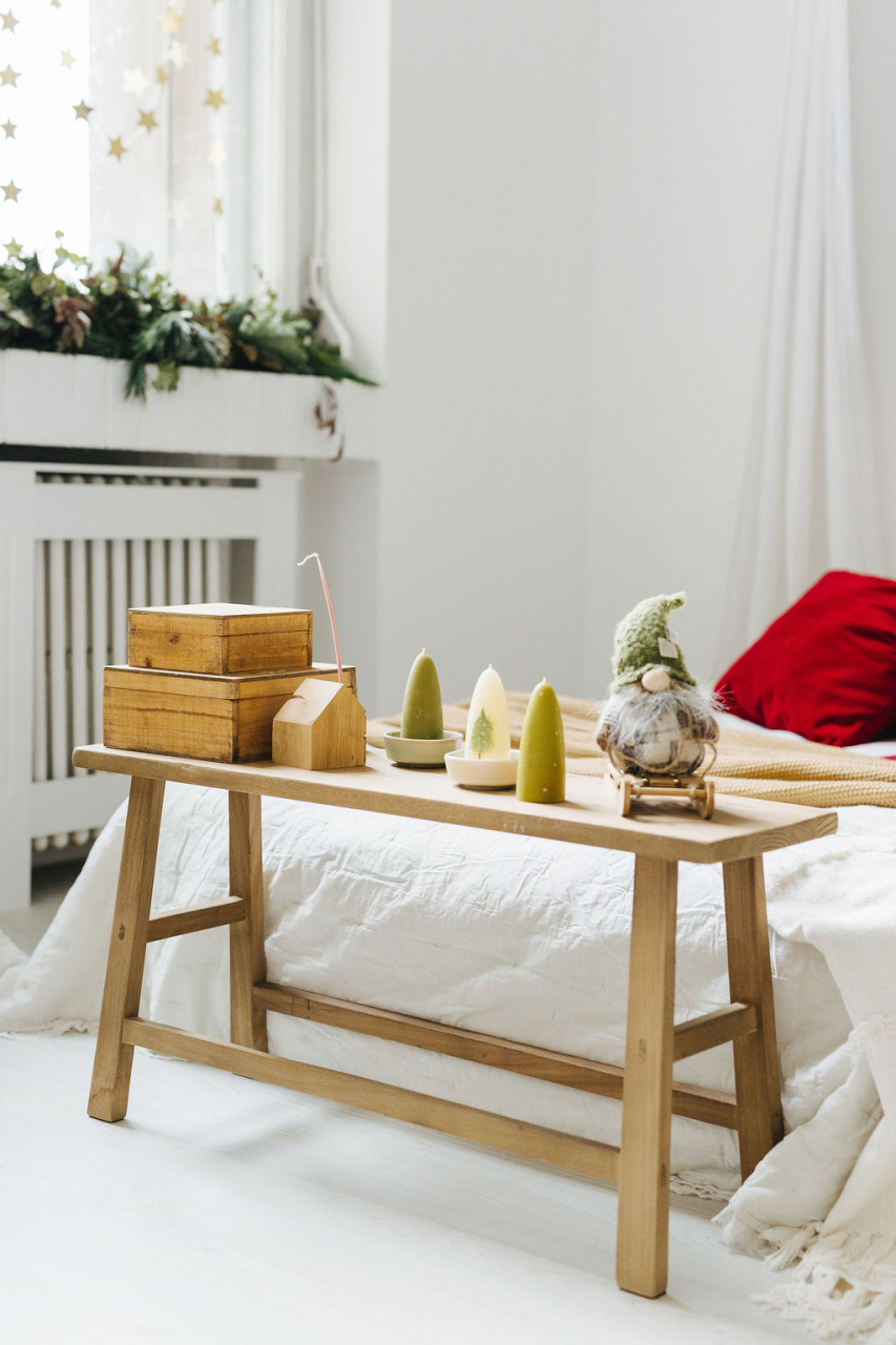 Lumânare artizanală din ceară de albine – Verde cu steluțe aurii (Crăciun) [6]