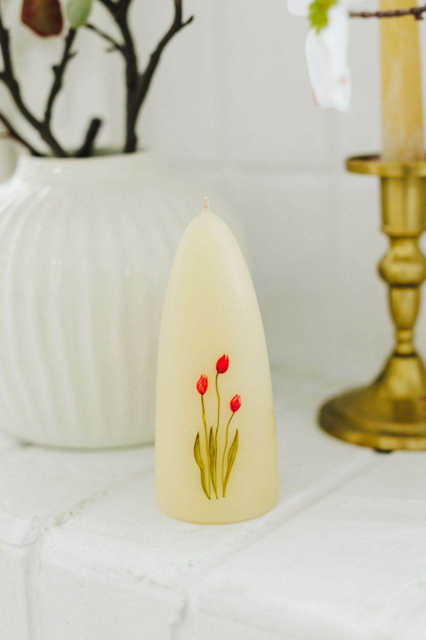 Lumanare naturala pictata cu lalele [7]
