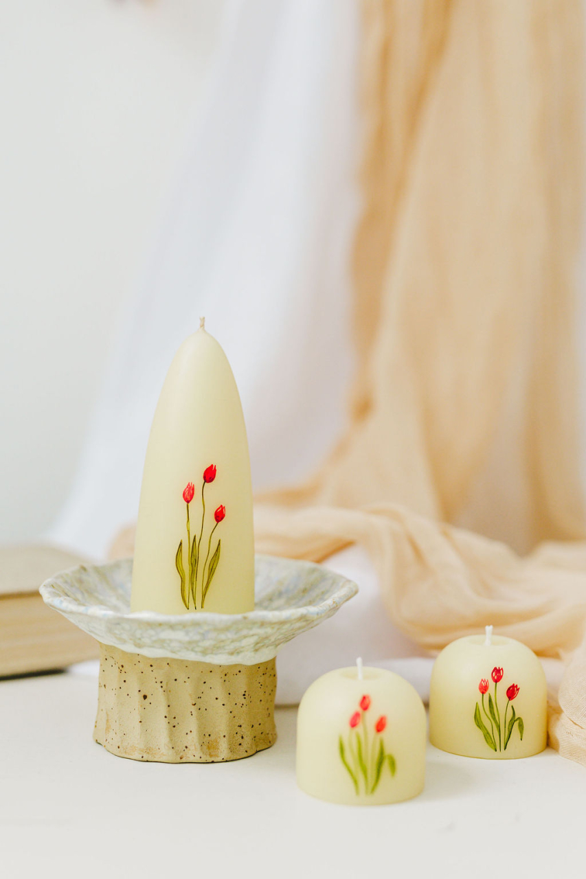 Lumanare naturala pictata cu lalele [4]