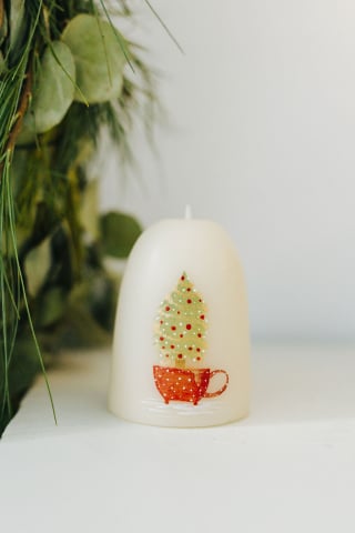 CHRISTMAS - Lumânare din ceară naturală de albine lucrată manual - Brad în ceașcă