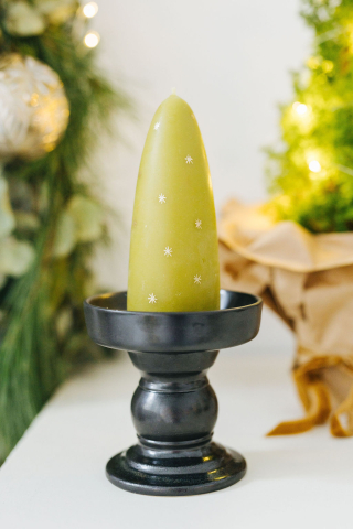 Lumânare artizanală din ceară de albine – Verde cu steluțe aurii (Crăciun) [3]