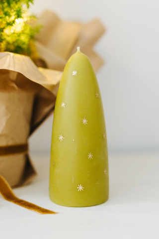 Lumânare artizanală din ceară de albine – Verde cu steluțe aurii (Crăciun) [1]