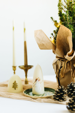 Lumânare din ceară naturală de albine realizată manual - Om de zăpadă [4]