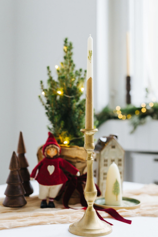 Lumânări din ceară de albine naturală pentru sfeșnic, pictate manual - Crenguțe de brad [4]