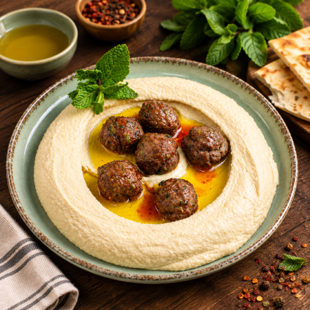 Mezze - Humus cu kafta