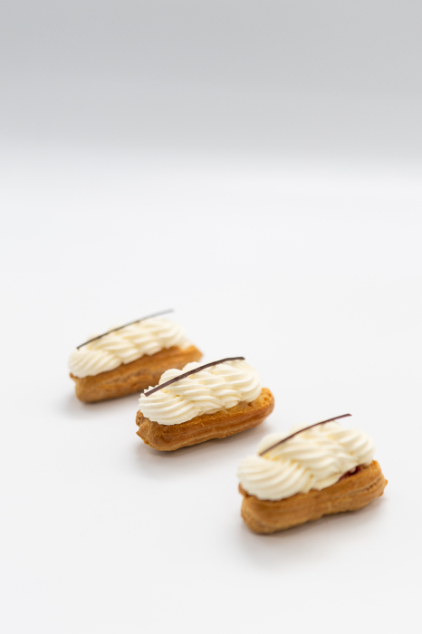 Mini ecler cu căpșuni și ganache monté [2]