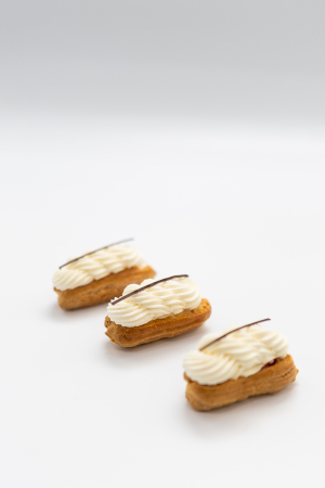 Mini ecler cu căpșuni și ganache monté [1]