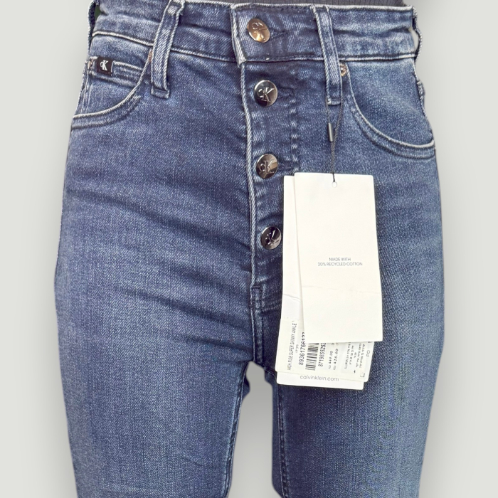 Blugi Calvin Klein Damă– logo distinctiv, colecție outlet. [3]