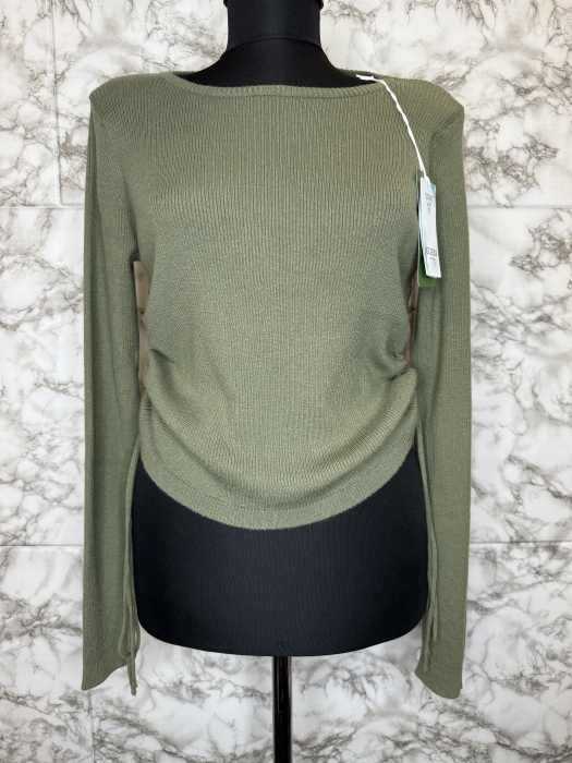 Bluză damă Guess originală, logo distinctiv, colecție outlet [3]