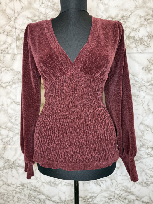 Bluză damă Guess originală, logo distinctiv, colecție outlet [2]