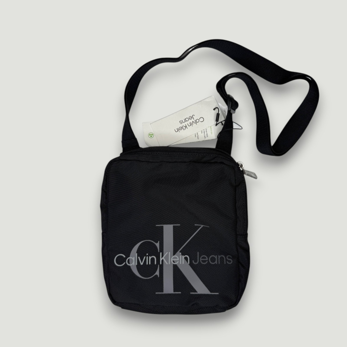 Borsetă Bărbați Calvin Klein Jeans neagră- Outlet Original | BeNut Style [2]