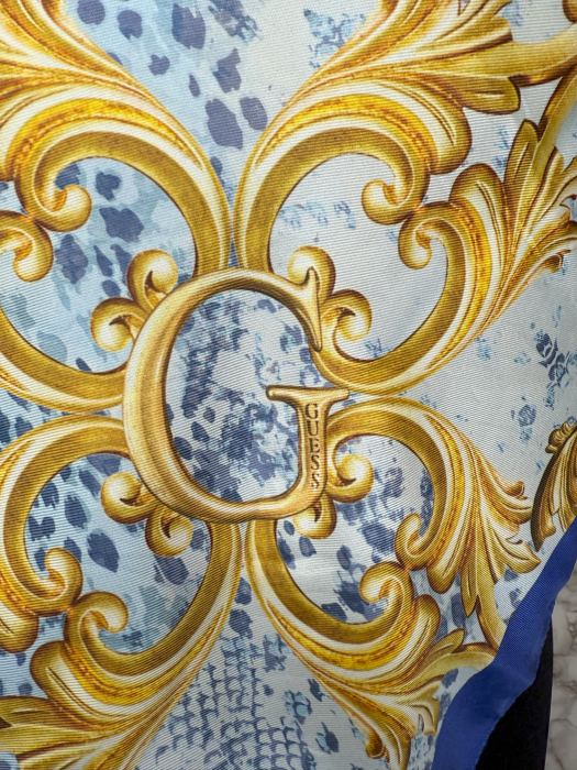 Eșarfă multicoloră Guess Damă- logo distinctiv, colecție outlet. [5]