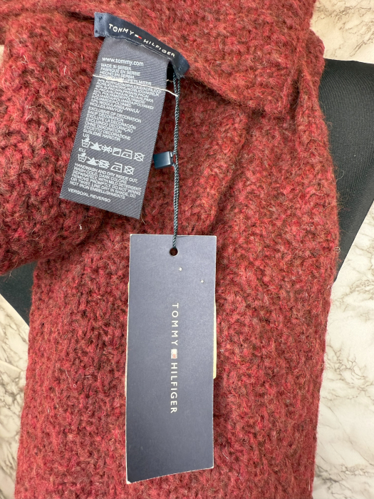 Fular Vișiniu Tommy Hilfiger Unisex- logo distinctiv, colecție outlet. [4]