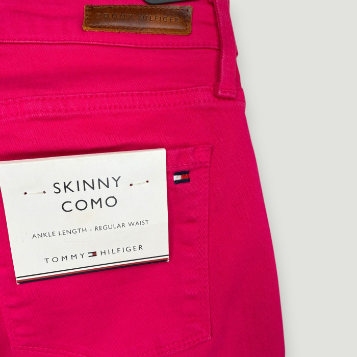 Pantaloni Tommy Hilfiger Damă– logo distinctiv, colecție outlet. [4]