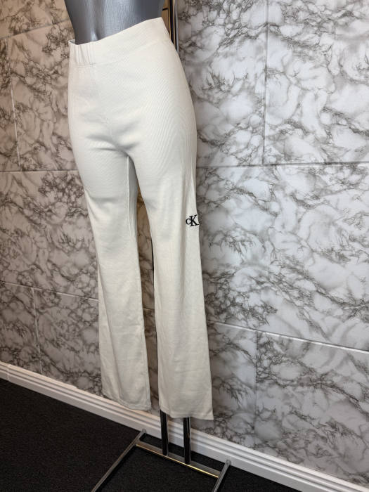 Pantaloni Sport Calvin Klein Damă – Lungi, Casual- logo distinctiv, colecție outlet. [2]