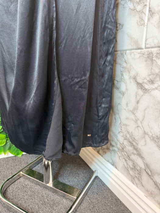 Rochie Damă Tommy Hilfiger – Casual-Elegantă -detalii logo, colecție outlet [4]