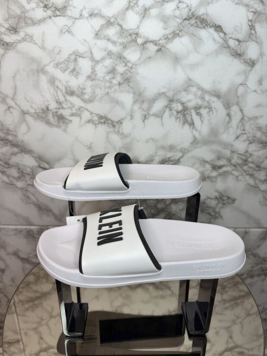 Șlapi Bărbați Calvin Klein – Alb cu Negru – logo distinctiv, colecție outlet. [4]