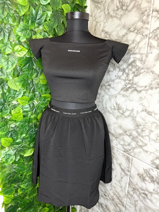 Top damă Calvin Klein Jeans original, logo distinctiv, colecție outlet [1]