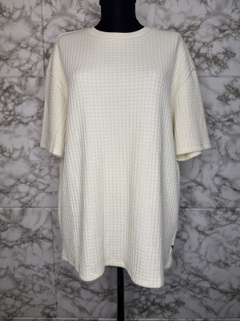 BLUZE - Bluză damă Guess originală, logo distinctiv, colecție outlet