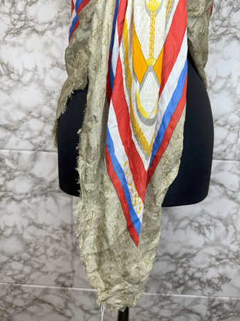 Eșarfă Guess Damă- logo distinctiv, colecție outlet. [4]