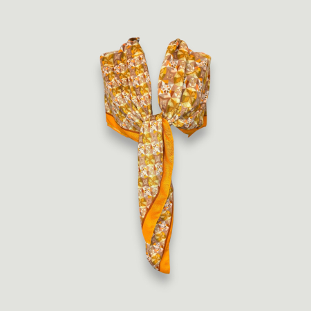 Eșarfă Guess Damă- logo distinctiv, colecție outlet. [1]