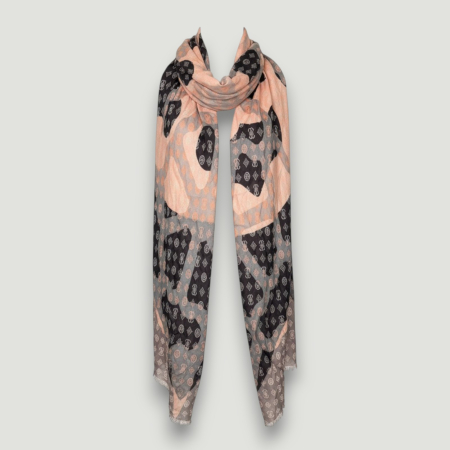 EȘARFE - Eșarfă multicoloră Guess Damă- logo distinctiv, colecție outlet.