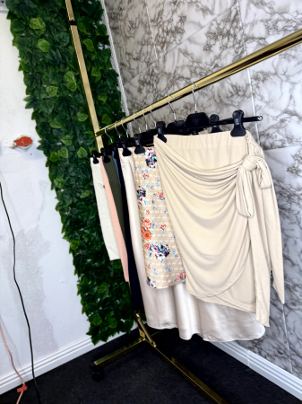 Fusta Scurta Guess BEJ , Marimea S [4]