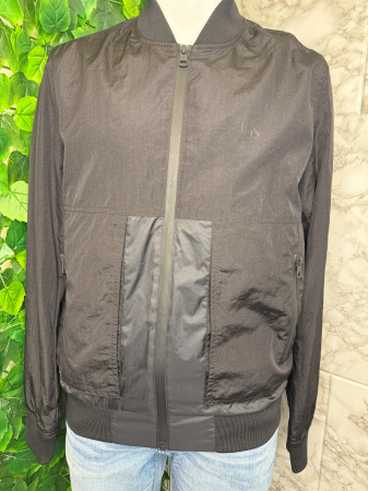 GECI - Geacă bărbați Calvin Klein Jeans originală, logo distinctiv, colecție outlet