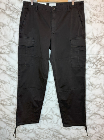 PANTALONI LUNGI - Pantaloni bărbați Jack & Jones, logo distinctiv, colecție outlet