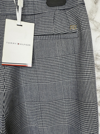 Pantaloni Eleganți Tommy Hilfiger Damă – Slim Fit, Office– logo distinctiv, colecție outlet. [3]