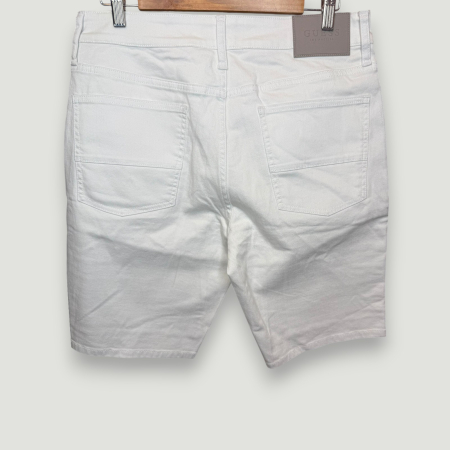 Pantaloni scurți Guess – logo distinctiv, colecție outlet. [1]