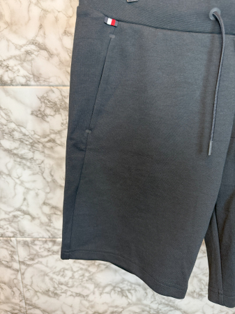 Pantaloni scurți sport Tommy Hilfiger – logo distinctiv, colecție outlet. [4]