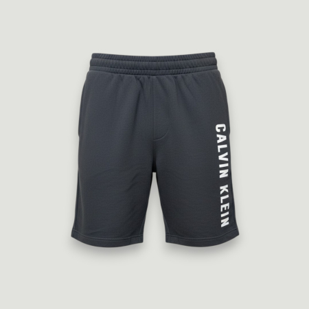 PANTALONI SCURTI - Pantaloni scurți sport Calvin Klein– logo distinctiv, colecție outlet.