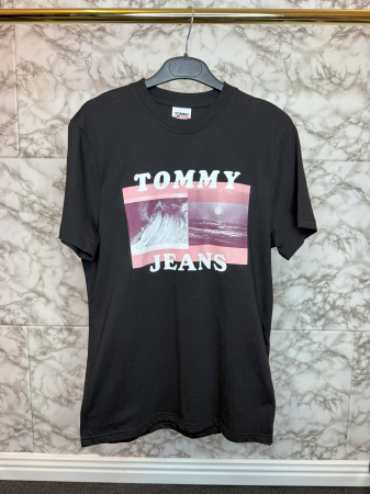 IMBRĂCĂMINTE BĂRBATI - Tricou Tommy Hilfiger Jeans Negru cu logo- Calitate Premium