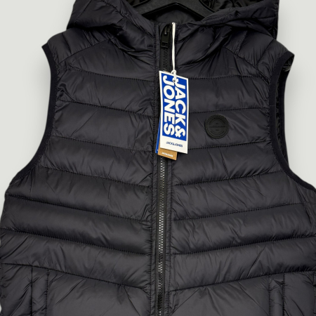 Vestă Jack&Jones Copii– logo distinctiv, colecție outlet. [1]