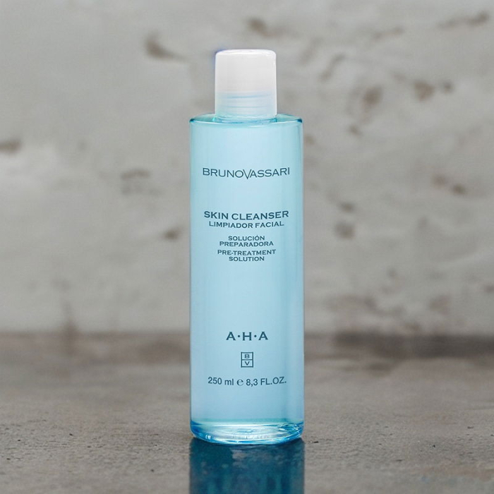 Lotiune Faciala de Curatare cu Acid Glicolic Pentru Toate Tipurile de Ten 250 ml - Aha Skin Cleanser - Bruno Vassari [2]