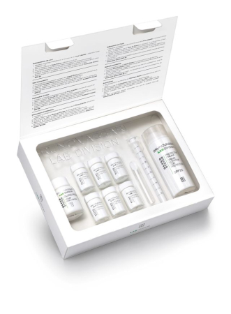 Kit-Uri Profesionale - Kit professional cu acid glicolic si vitamina C - Professional Glycolic Kit + Vitamin C - Bruno Vassari