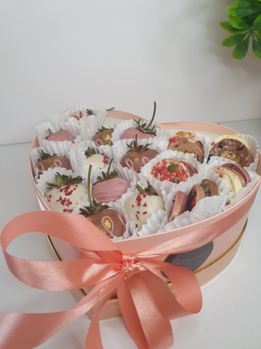 "Pink Heart" – Căpșuni în ciocolată [2]