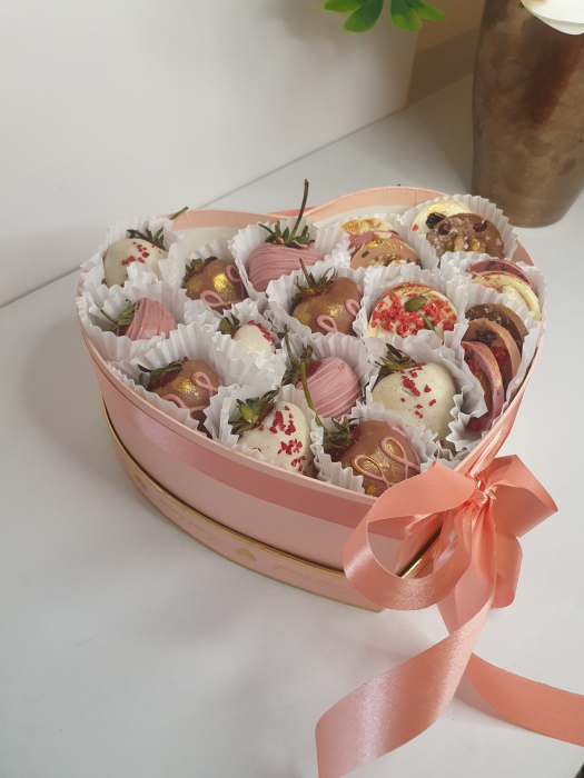 "Pink Heart" – Căpșuni în ciocolată [3]