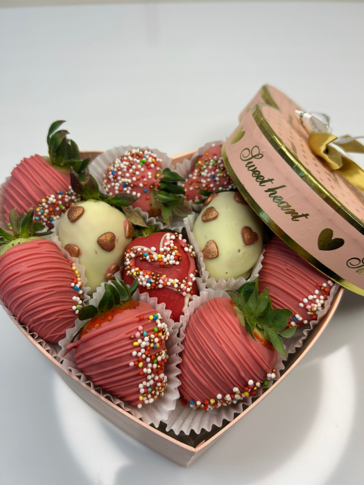 "Pink Love" – Căpșuni în ciocolată [2]