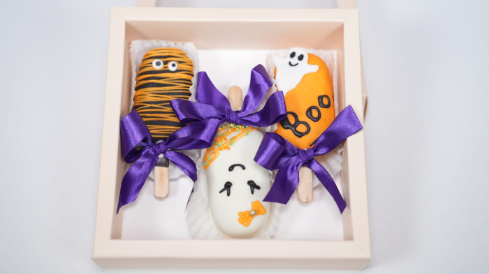 "Boo Cakesicle" – Popsicle in ciocolată [1]