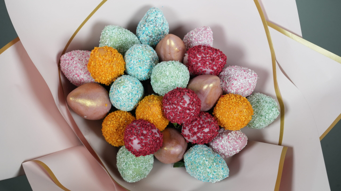 "Rainbow" – Buchet de căpșuni în ciocolată [3]