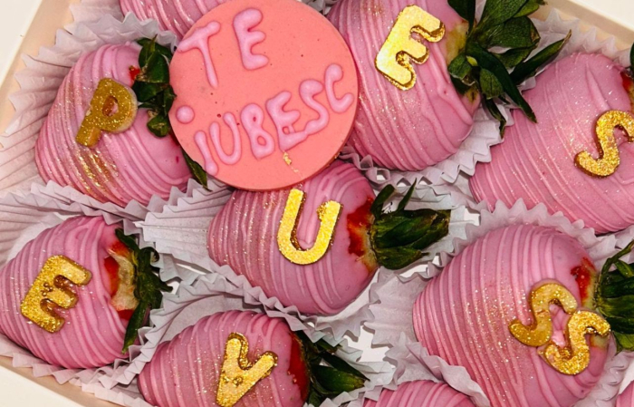 Strawberry Love Box [3]